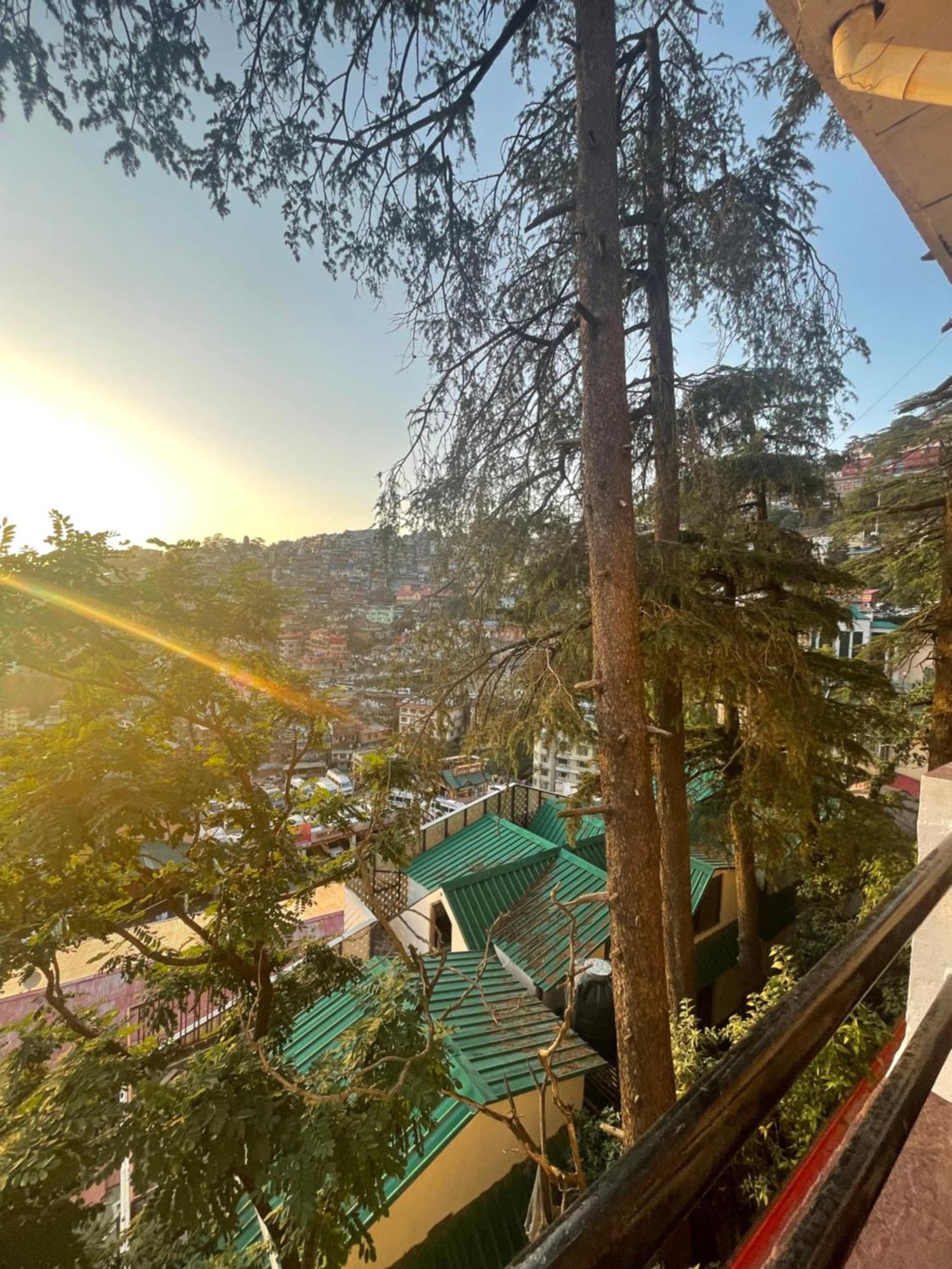 Hotel Willow Banks - Boutique 4 Star Hotel On The Mall Road Shimla Exterior foto