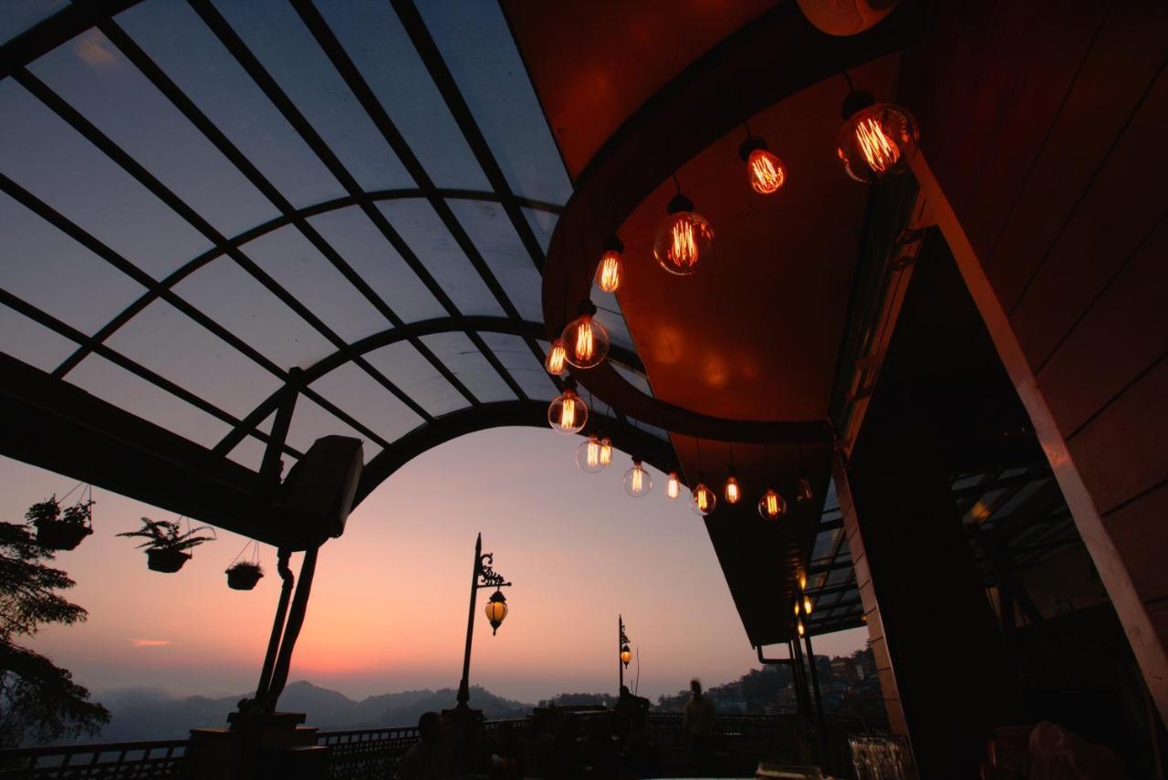 Hotel Willow Banks - Boutique 4 Star Hotel On The Mall Road Shimla Exterior foto